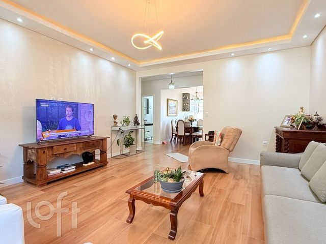 Apartamento com 140m², 3 dormitórios, 1 suíte, 1 vaga, Rio Branco em Porto Alegre