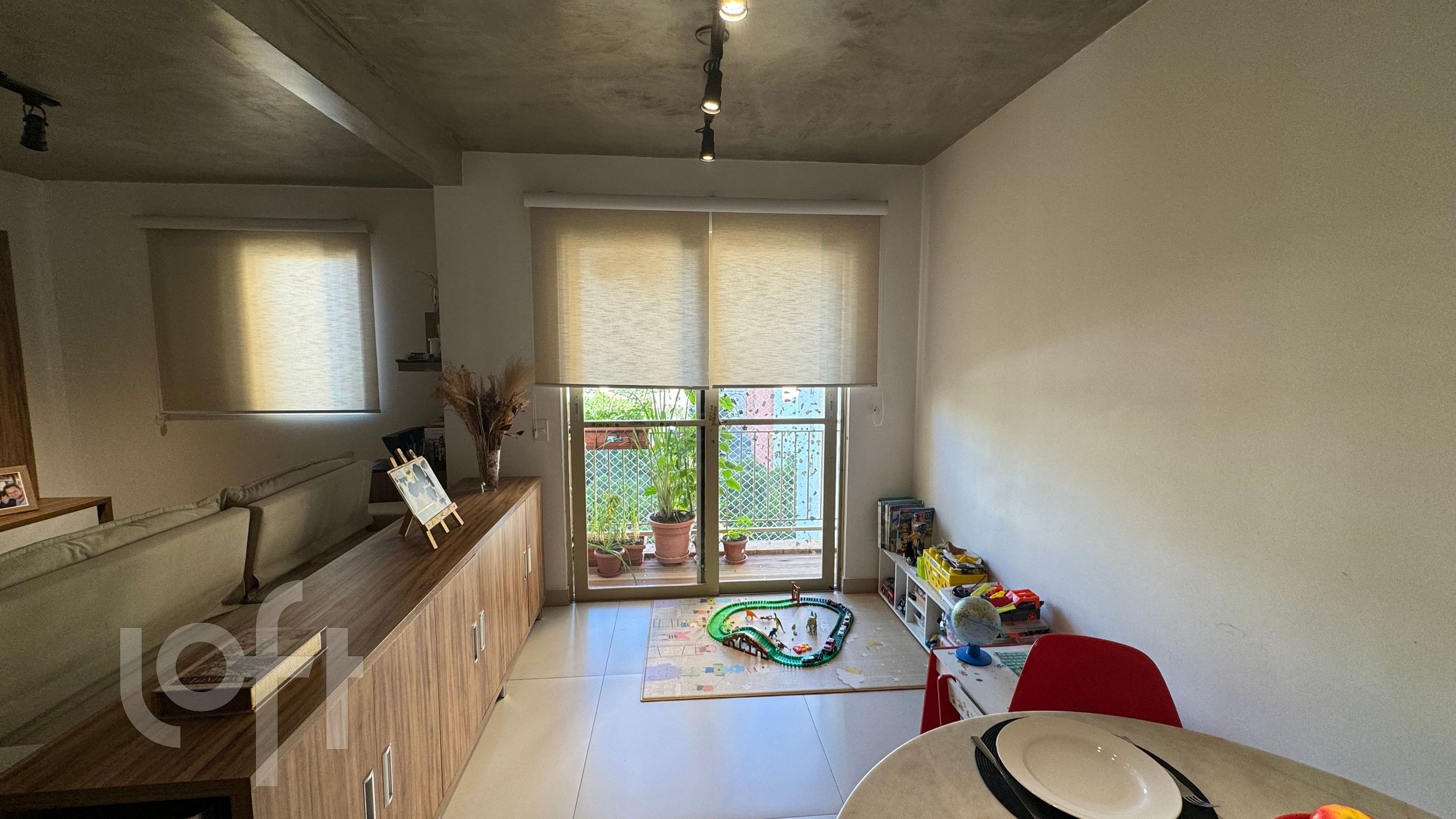 Apartamento à venda com 1 quarto, 65m² - Foto 4