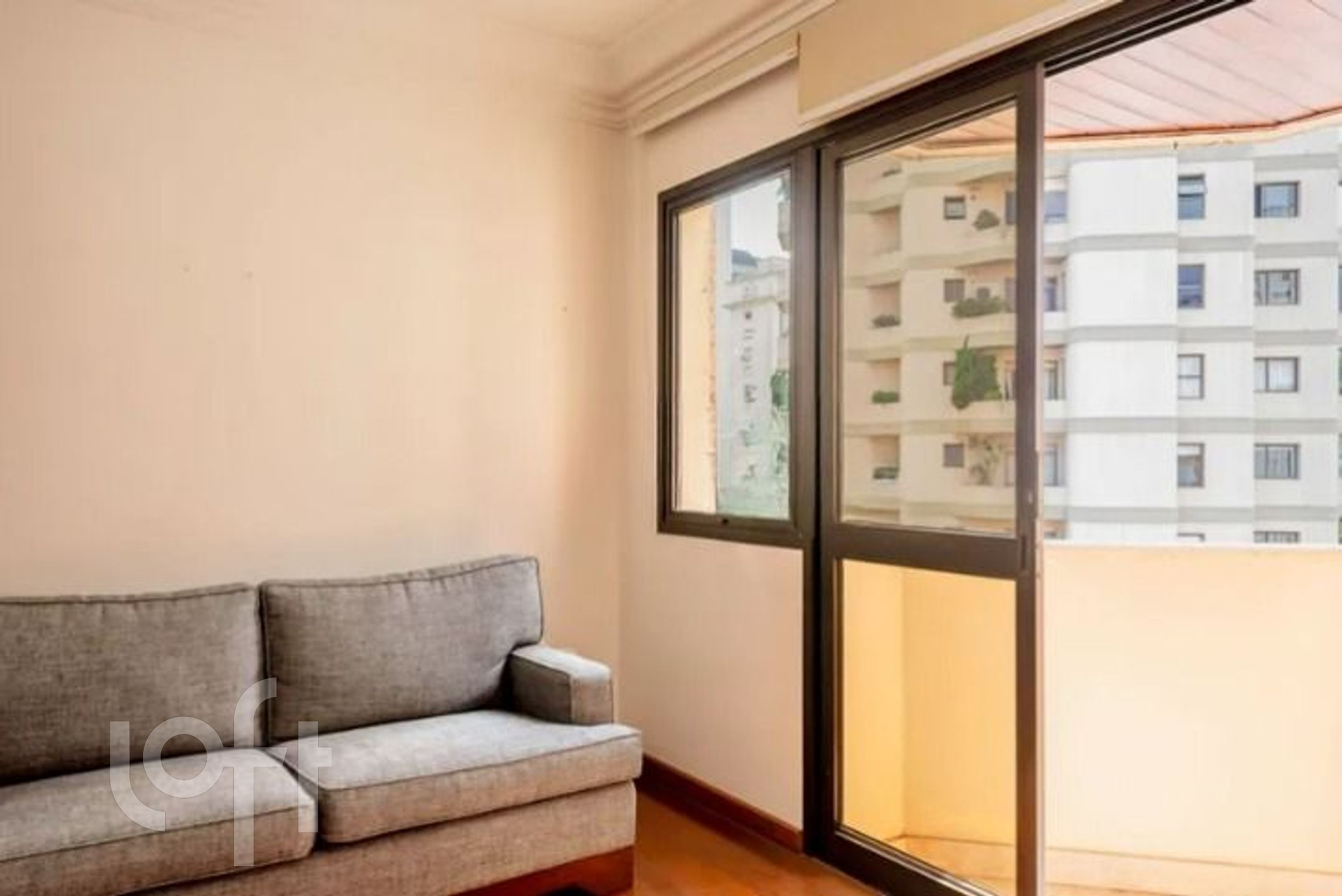 Apartamento à venda com 3 quartos, 160m² - Foto 4