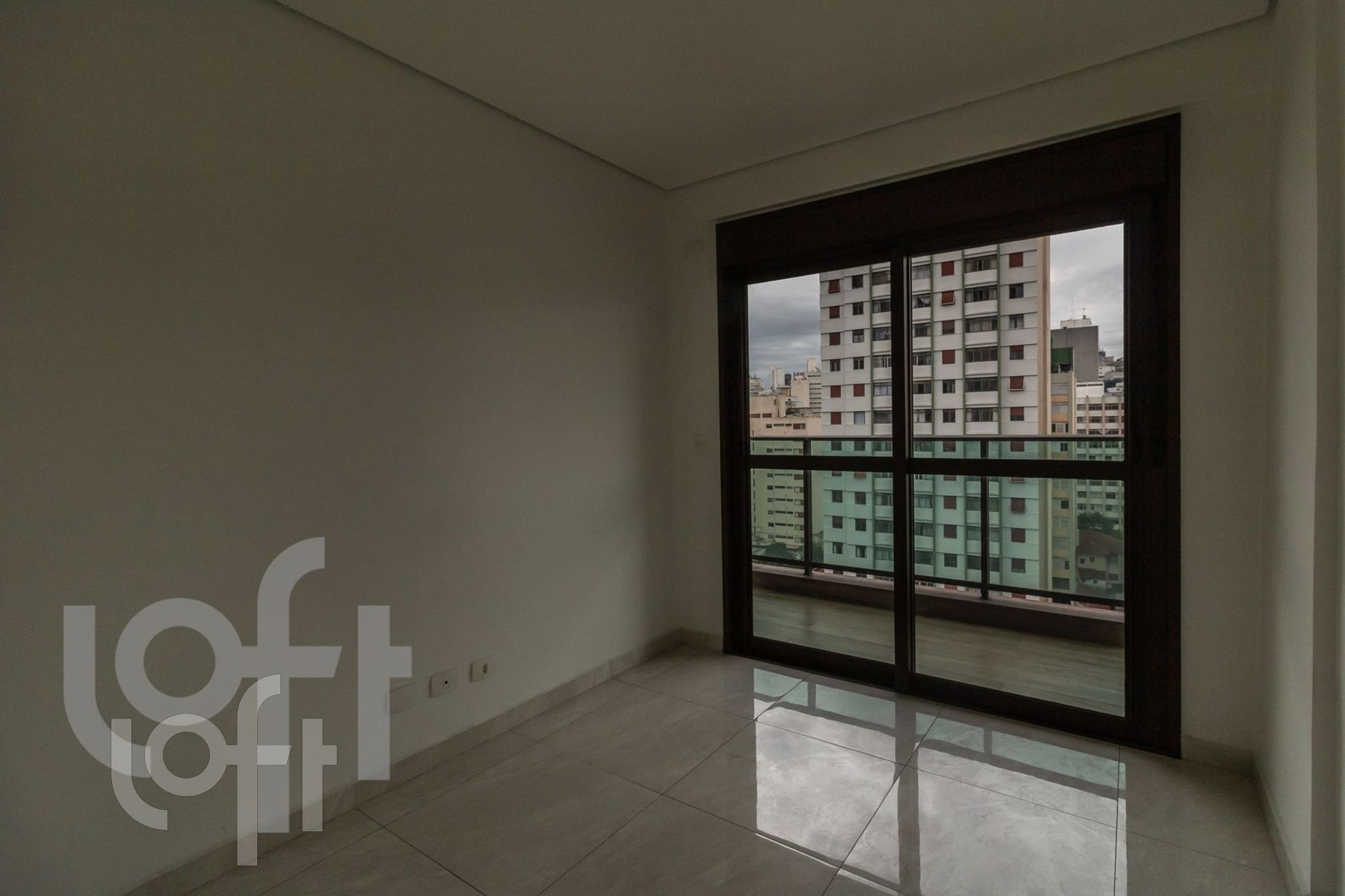 Apartamento à venda com 1 quarto, 36m² - Foto 11