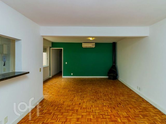Apartamento com 103m², 3 dormitórios, 1 suíte, 1 vaga, Petrópolis em Porto Alegre