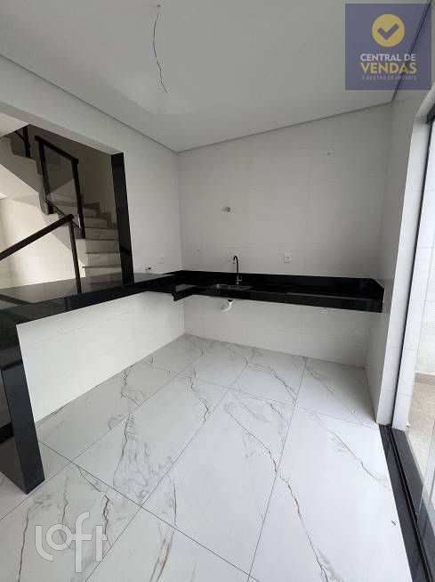 Casa à venda com 3 quartos, 88m² - Foto 20