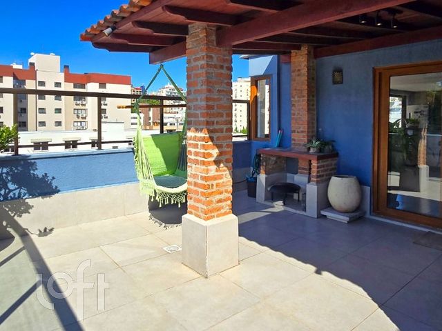 Apartamento com 131m², 2 dormitórios, 1 vaga, Higienópolis em Porto Alegre