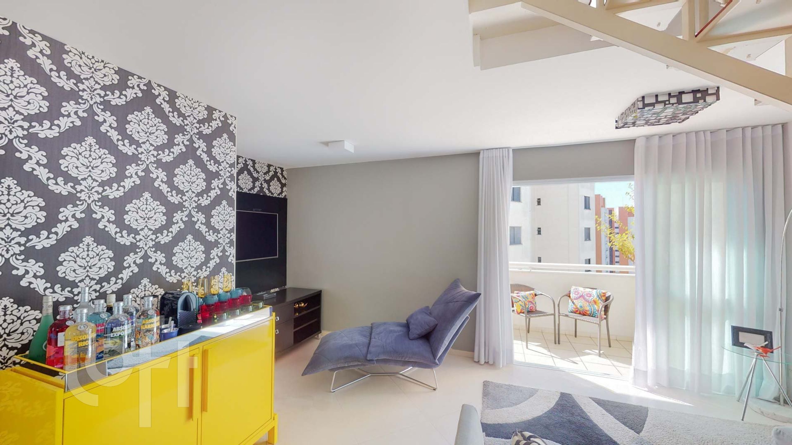 Apartamento à venda com 2 quartos, 85m² - Foto 1