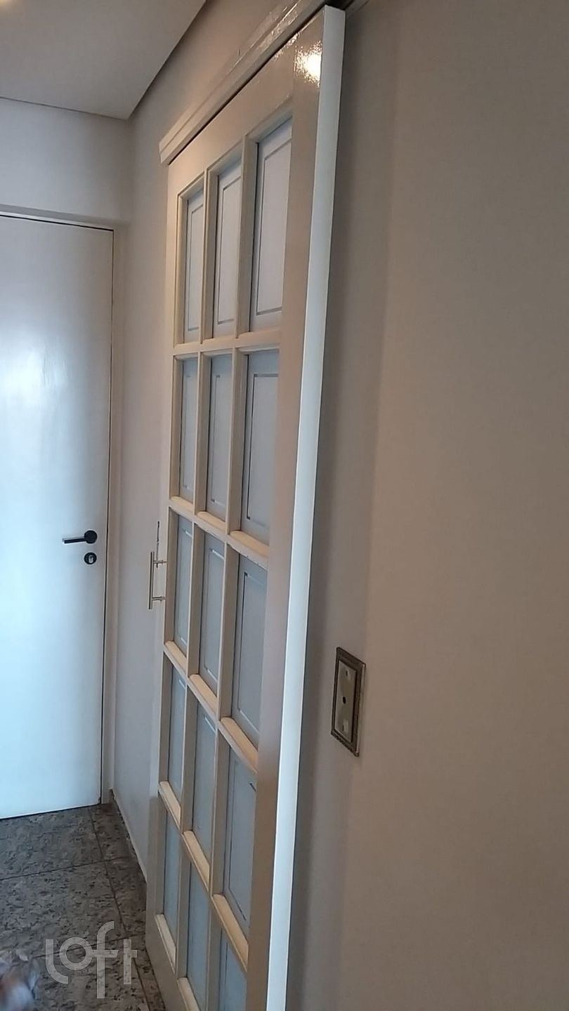 Apartamento à venda com 2 quartos, 70m² - Foto 3