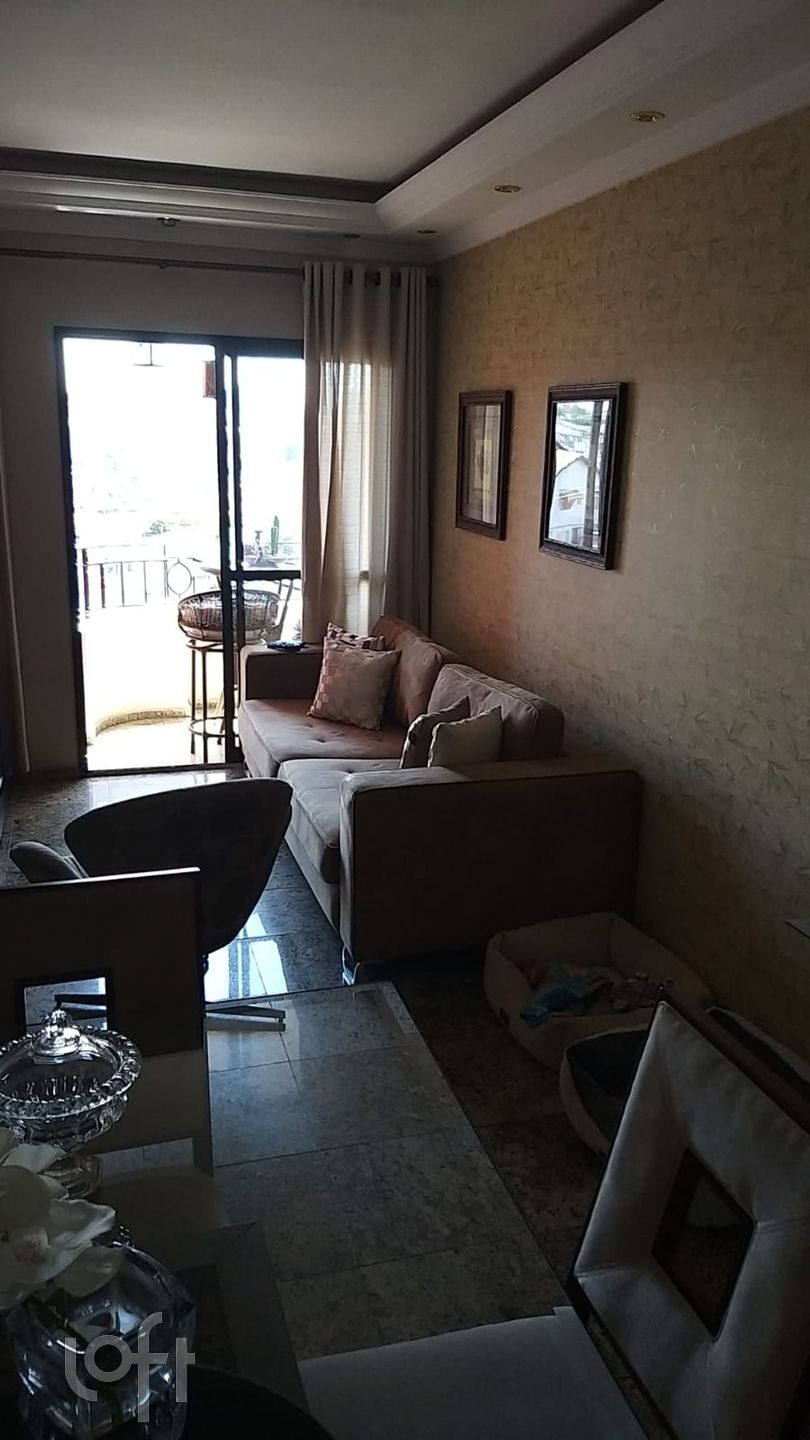 Apartamento à venda com 2 quartos, 70m² - Foto 9