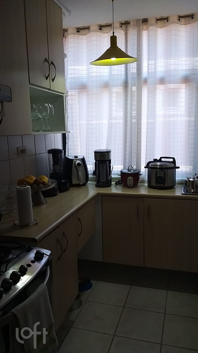 Apartamento à venda com 2 quartos, 70m² - Foto 13