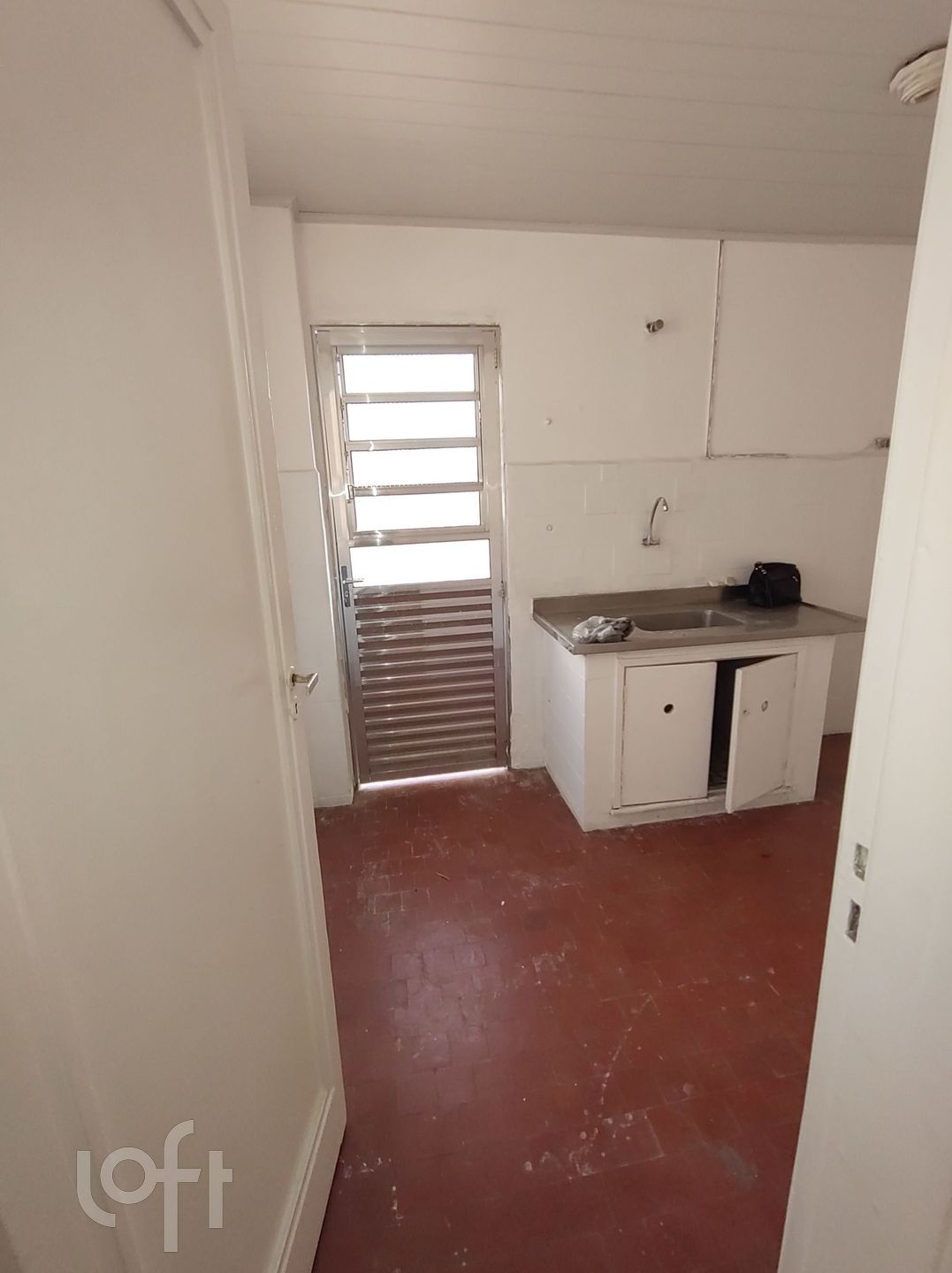 Apartamento à venda com 2 quartos, 75m² - Foto 7