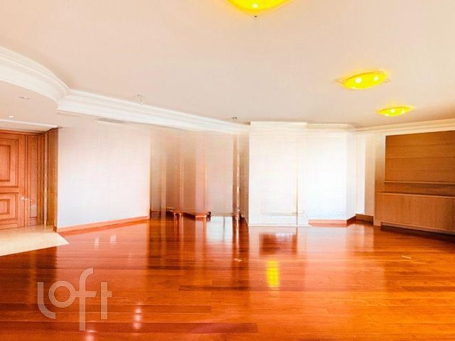 Apartamento com 360m², 3 dormitórios, 3 suítes, 3 vagas, Bela Vista em Porto Alegre