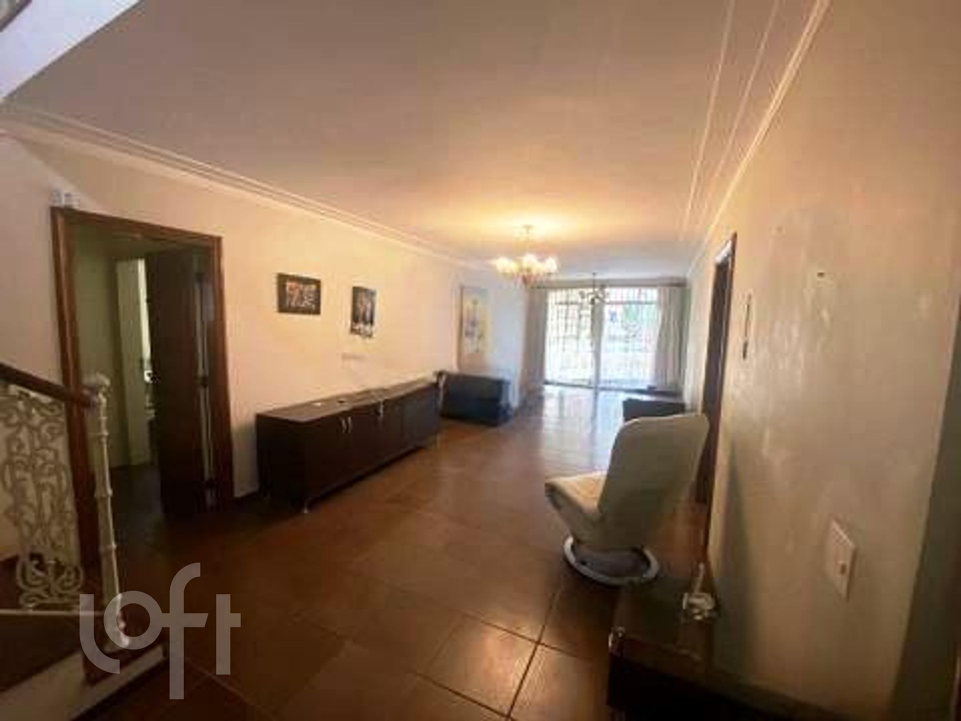 Casa à venda com 5 quartos, 650m² - Foto 2