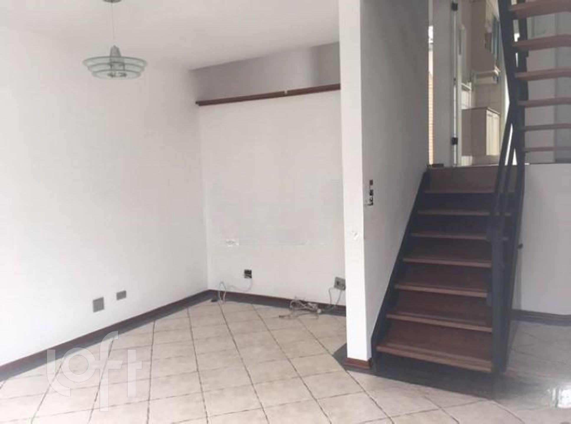 Casa de Condomínio à venda com 3 quartos, 205m² - Foto 2