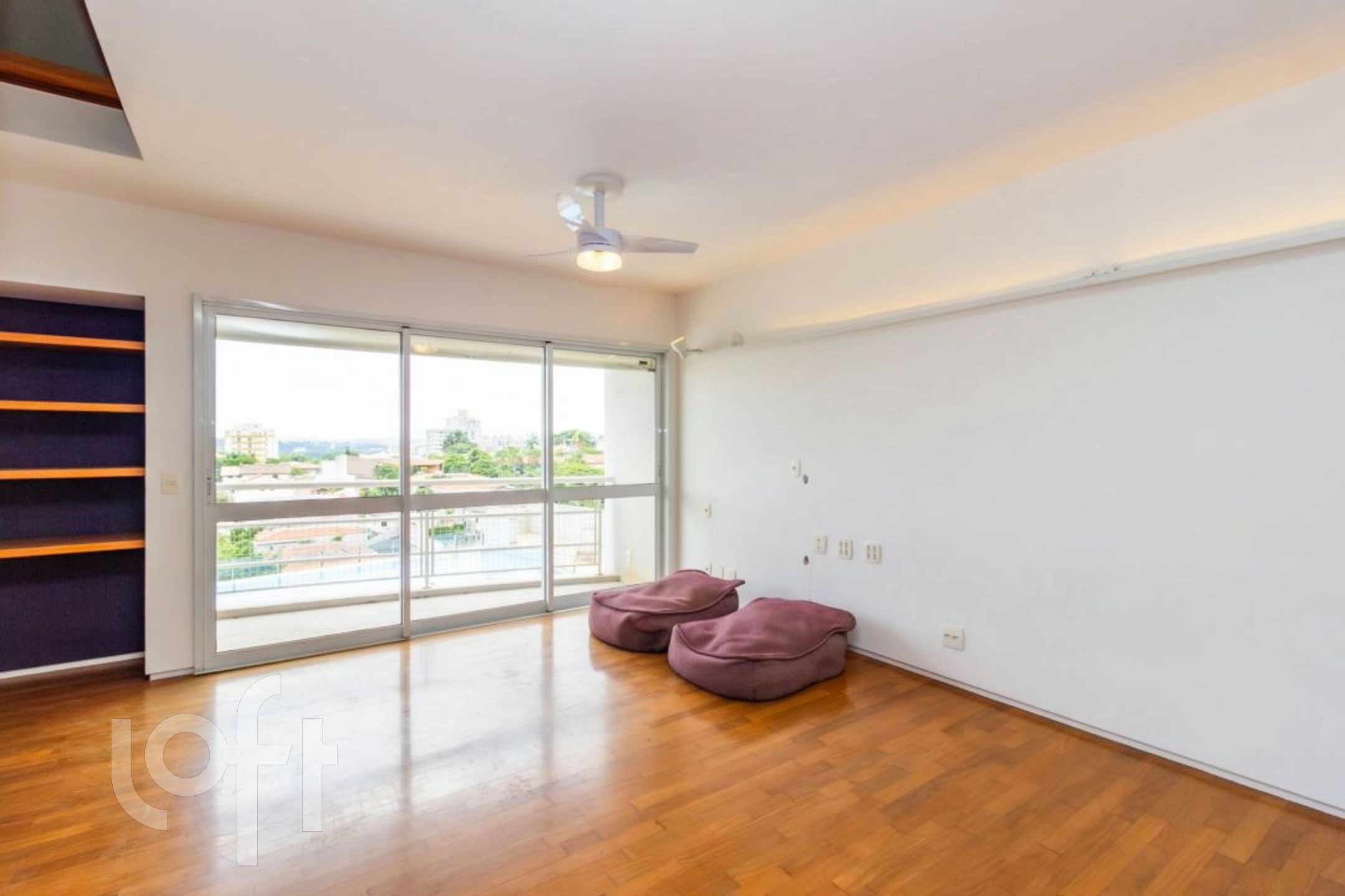 Apartamento à venda com 1 quarto, 100m² - Foto 2