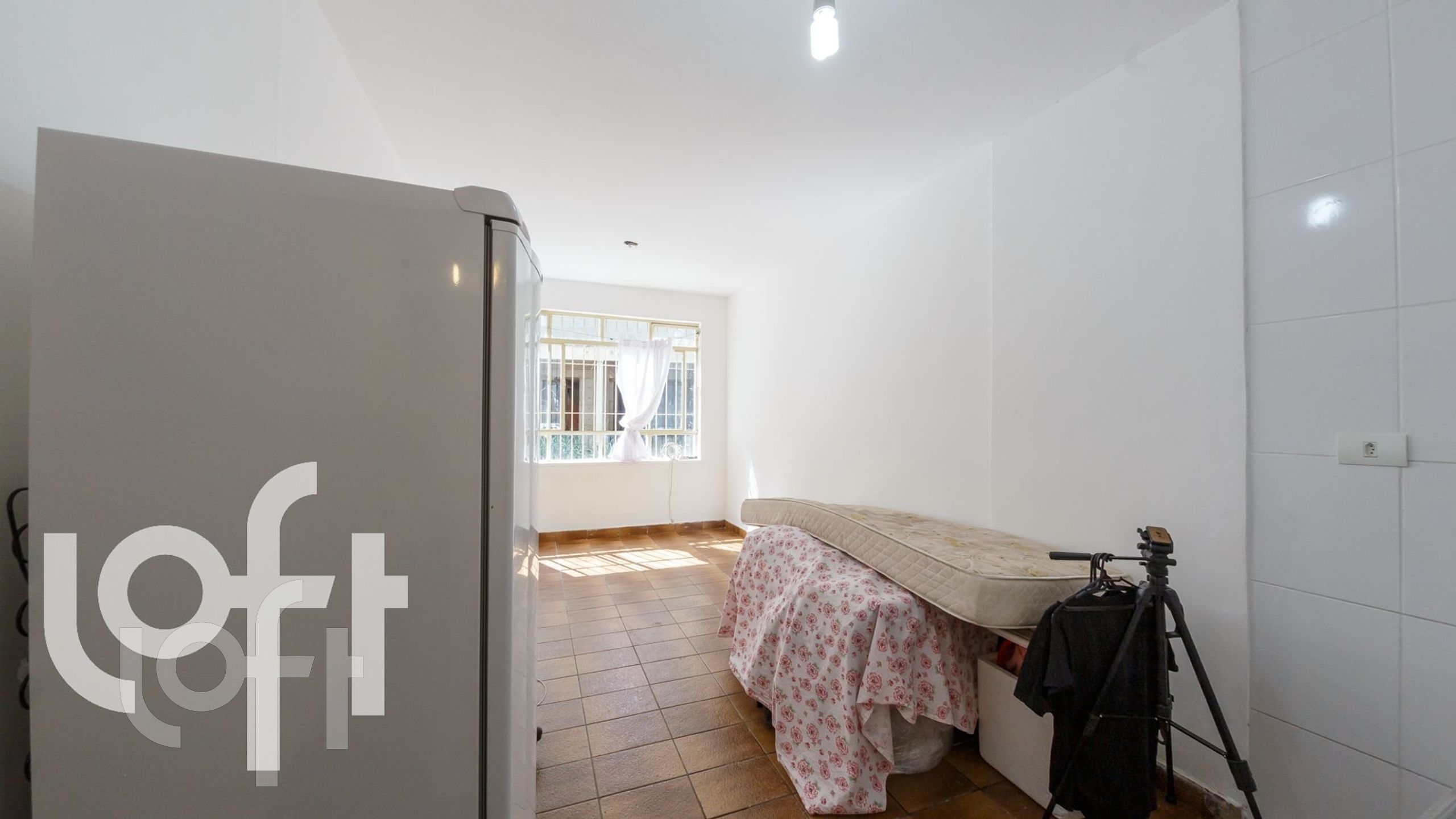 Apartamento à venda com 1 quarto, 28m² - Foto 3