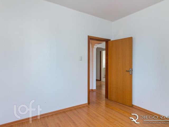 Apartamento com 92m², 3 dormitórios, 1 vaga, Menino Deus em Porto Alegre