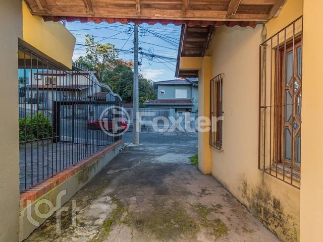 Casa em Condomínio com 190m², 3 dormitórios, 1 suíte, 2 vagas, Santana em Porto Alegre