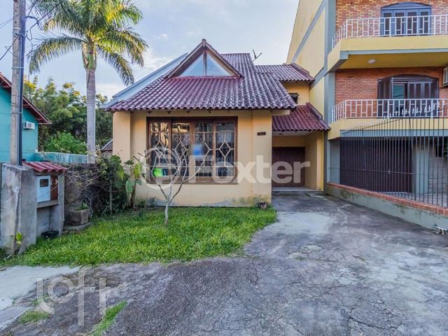 Casa em Condomínio com 190m², 3 dormitórios, 1 suíte, 2 vagas, Santana em Porto Alegre