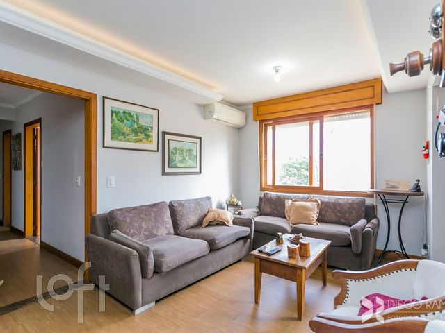 Apartamento com 107m², 3 dormitórios, 1 suíte, 1 vaga, Menino Deus em Porto Alegre