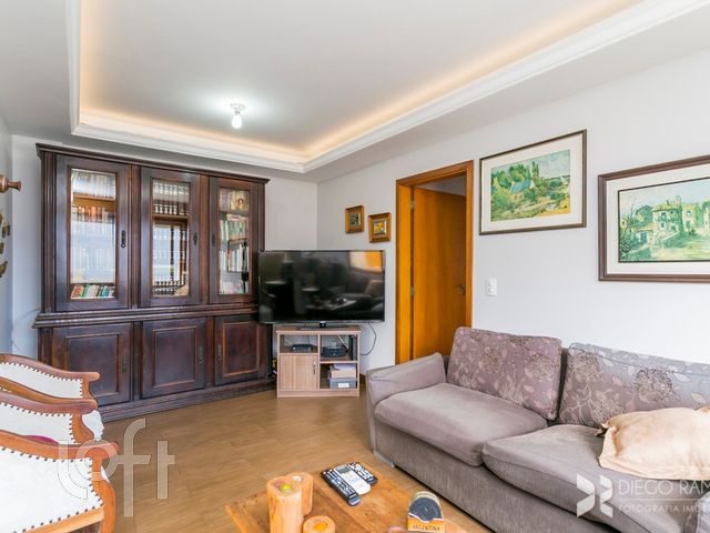 Apartamento com 107m², 3 dormitórios, 1 suíte, 1 vaga, Menino Deus em Porto Alegre