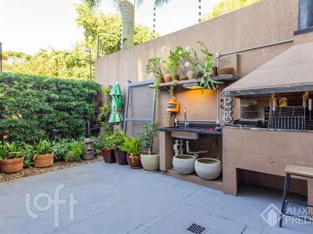 Casa em Condomínio com 200m², 3 dormitórios, 1 suíte, 2 vagas, Chácara das Pedras em Porto Alegre