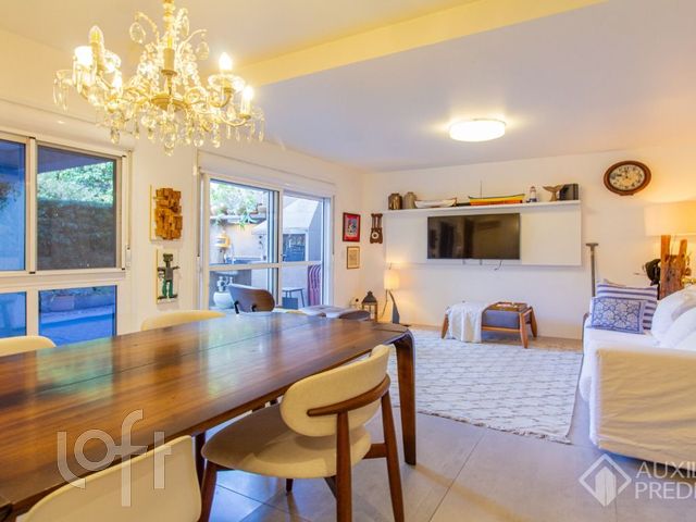 Casa em Condomínio com 200m², 3 dormitórios, 1 suíte, 2 vagas, Chácara das Pedras em Porto Alegre