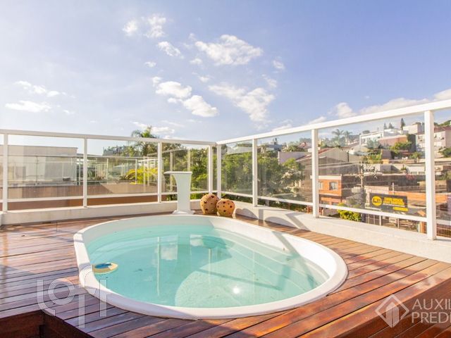 Casa em Condomínio com 200m², 3 dormitórios, 1 suíte, 2 vagas, Chácara das Pedras em Porto Alegre