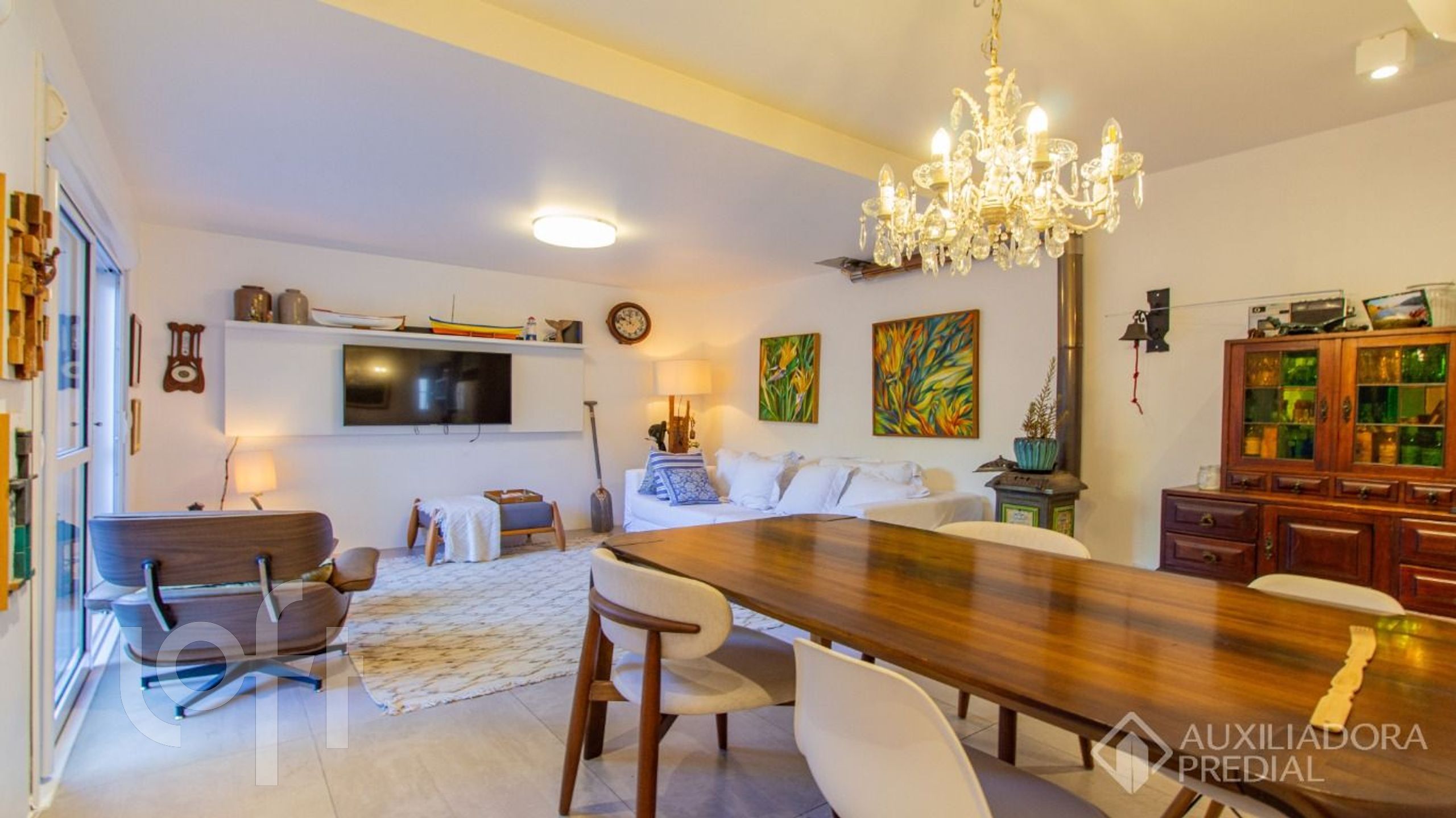 Casa em Condomínio com 200m², 3 dormitórios, 1 suíte, 2 vagas, Chácara das Pedras em Porto Alegre