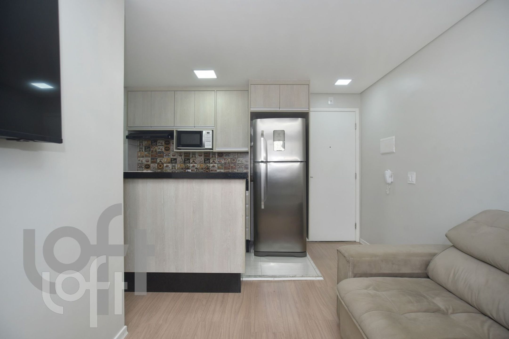 Apartamento à venda com 2 quartos, 40m² - Foto 14