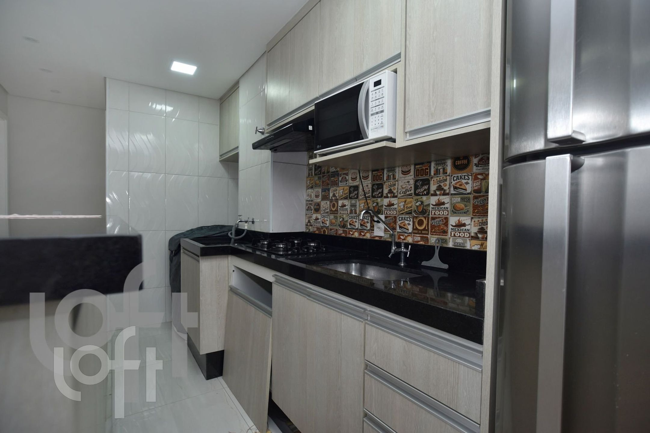 Apartamento à venda com 2 quartos, 40m² - Foto 19