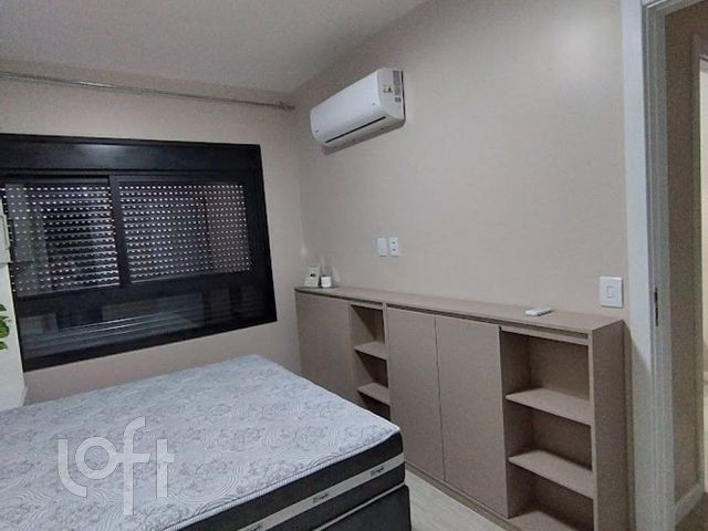 Apartamento com 47m², 2 dormitórios, 1 suíte, 1 vaga, Rio Branco em Porto Alegre