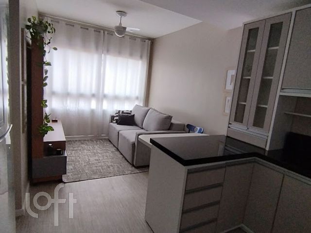 Apartamento com 47m², 2 dormitórios, 1 suíte, 1 vaga, Rio Branco em Porto Alegre