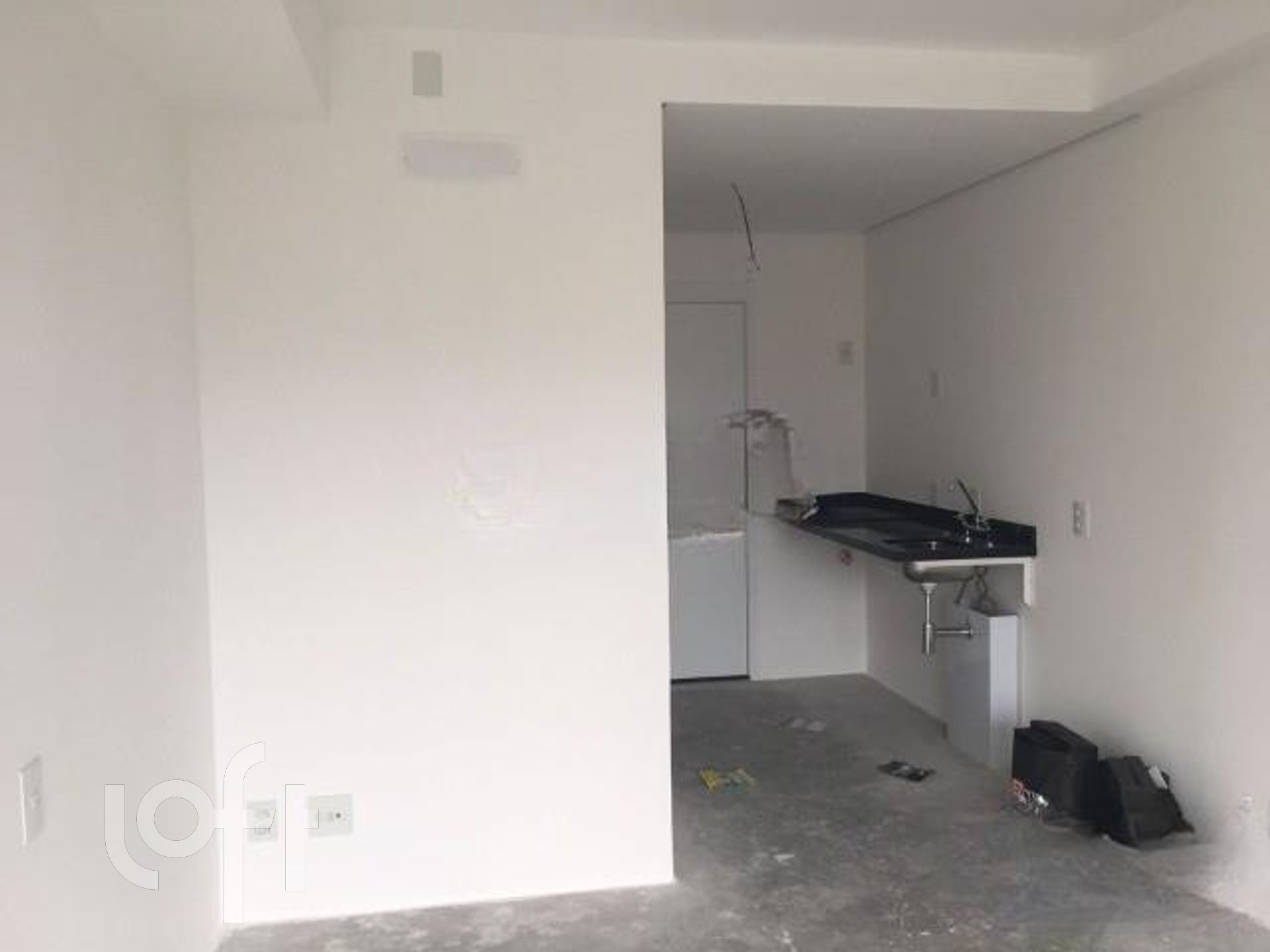 Apartamento à venda com 1 quarto, 24m² - Foto 3