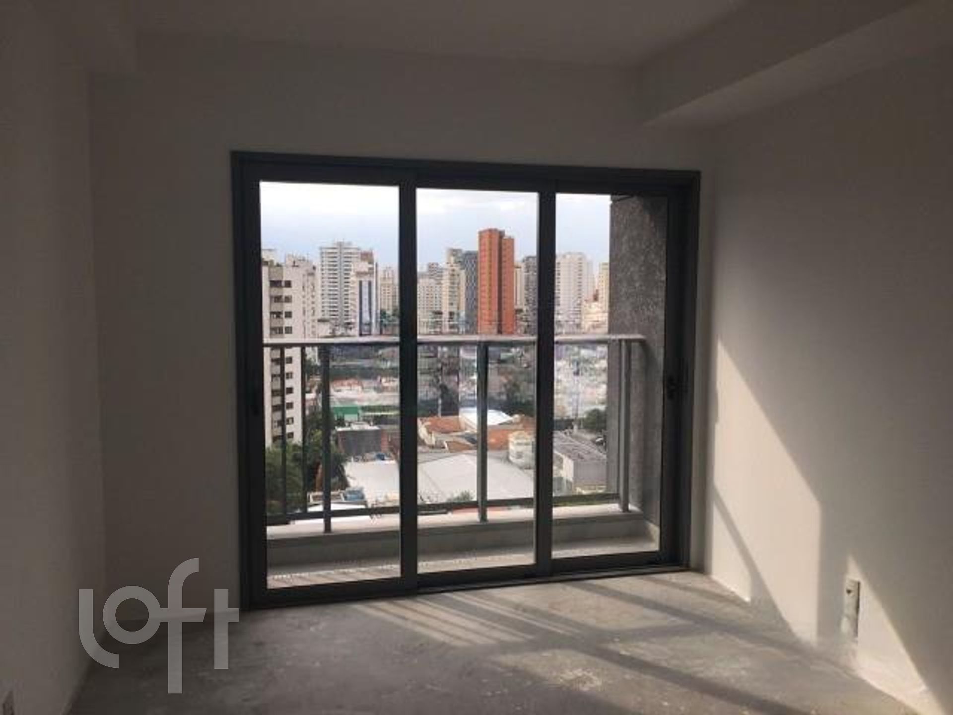 Apartamento à venda com 1 quarto, 24m² - Foto 1