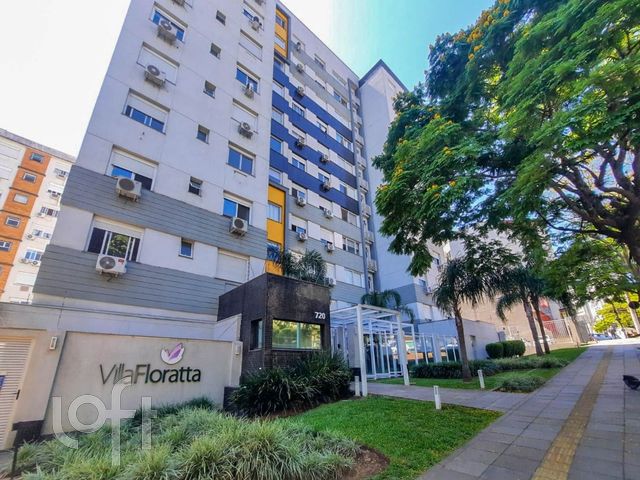 Apartamento com 80m², 3 dormitórios, 1 suíte, 2 vagas, Floresta em Porto Alegre