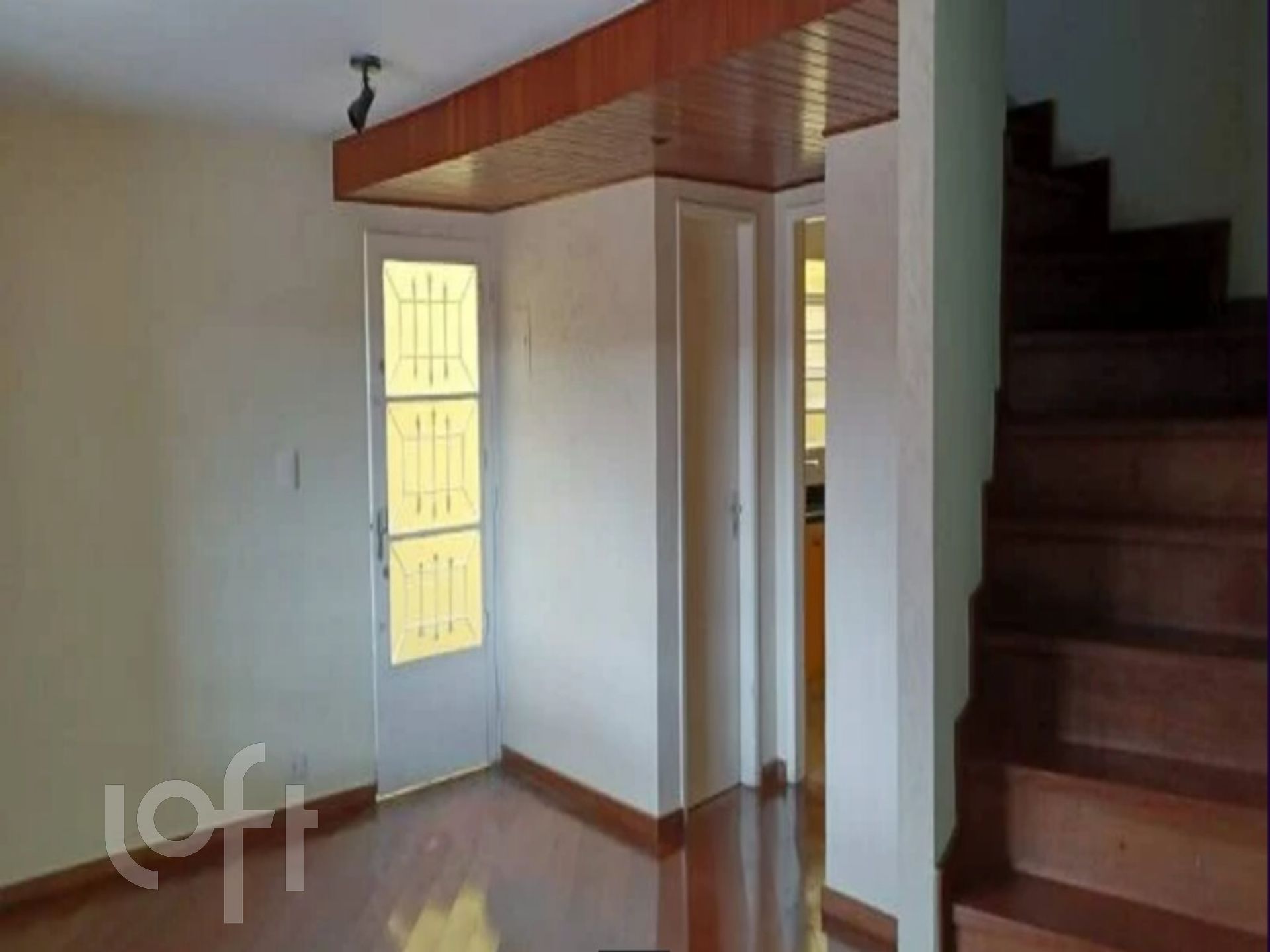 Casa à venda com 3 quartos, 192m² - Foto 1