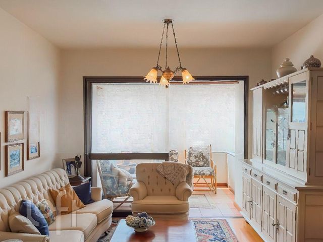 Apartamento com 90m², 3 dormitórios, 1 suíte, 1 vaga, Praia de Belas em Porto Alegre