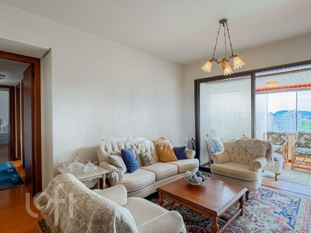 Apartamento com 90m², 3 dormitórios, 1 suíte, 1 vaga, Praia de Belas em Porto Alegre