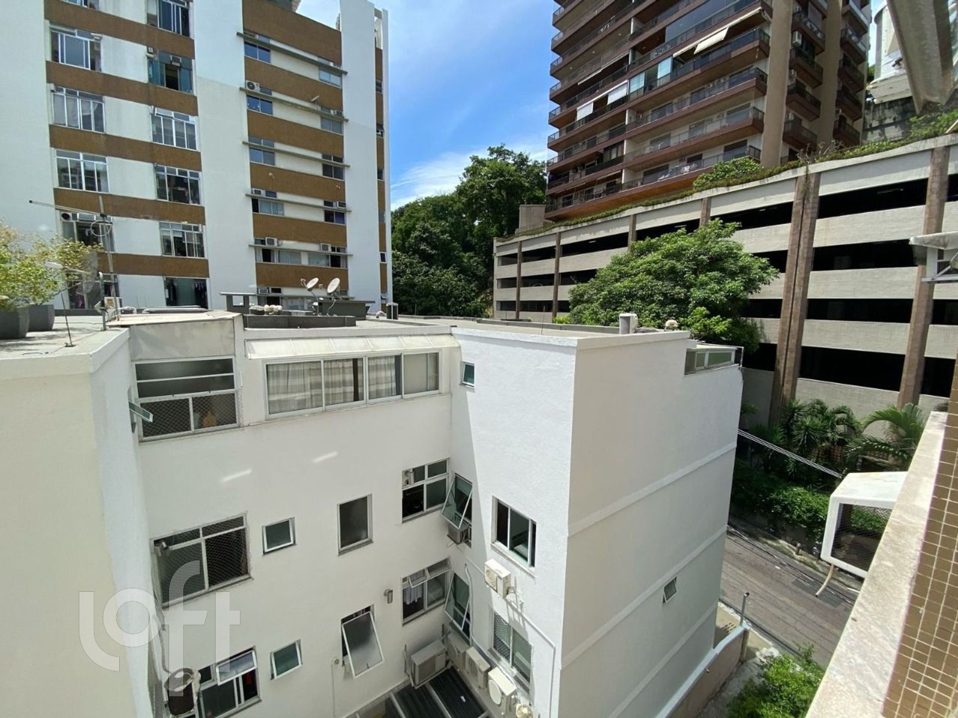 Apartamento à venda com 2 quartos, 65m² - Foto 4