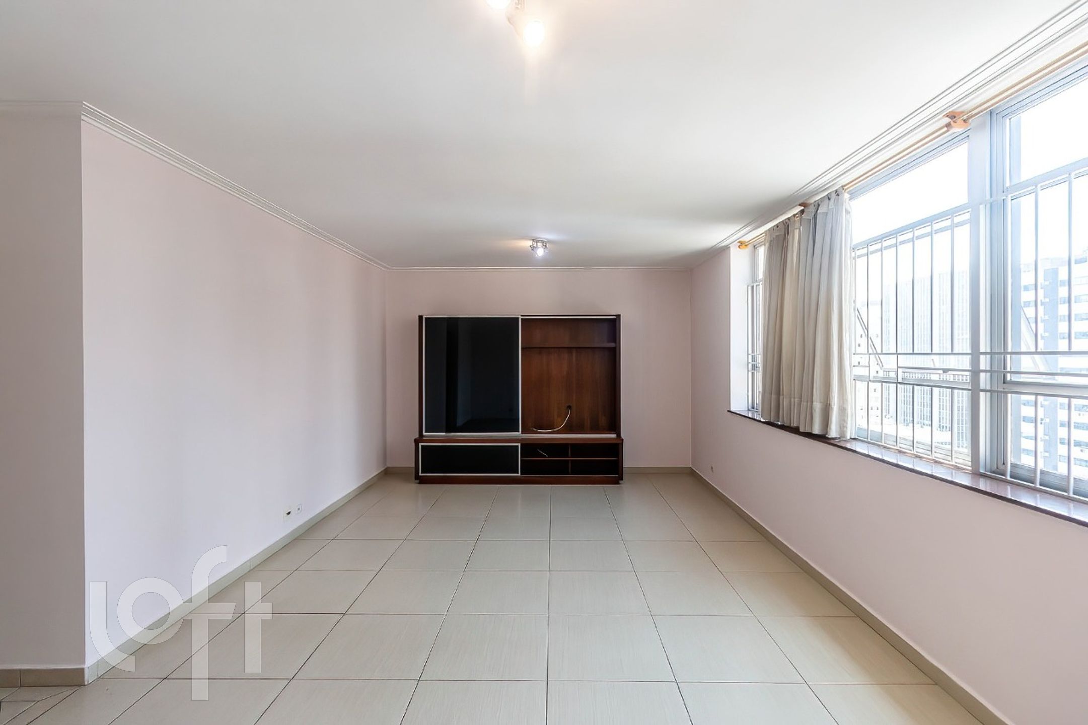 Apartamento à venda com 2 quartos, 103m² - Foto 1