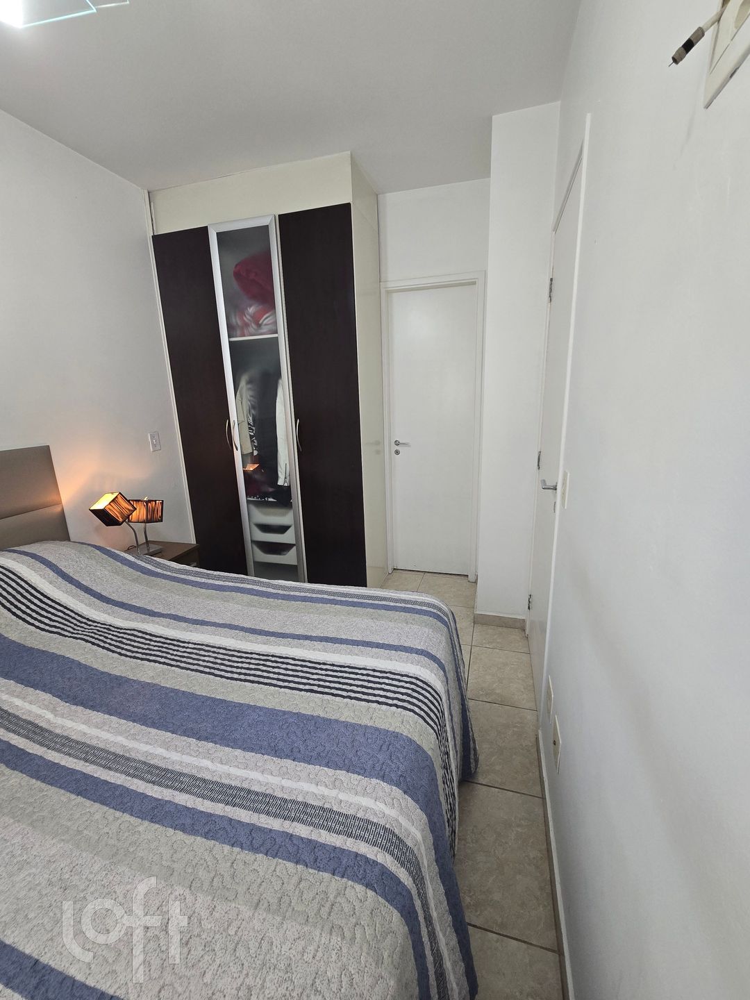 Apartamento à venda com 2 quartos, 56m² - Foto 18