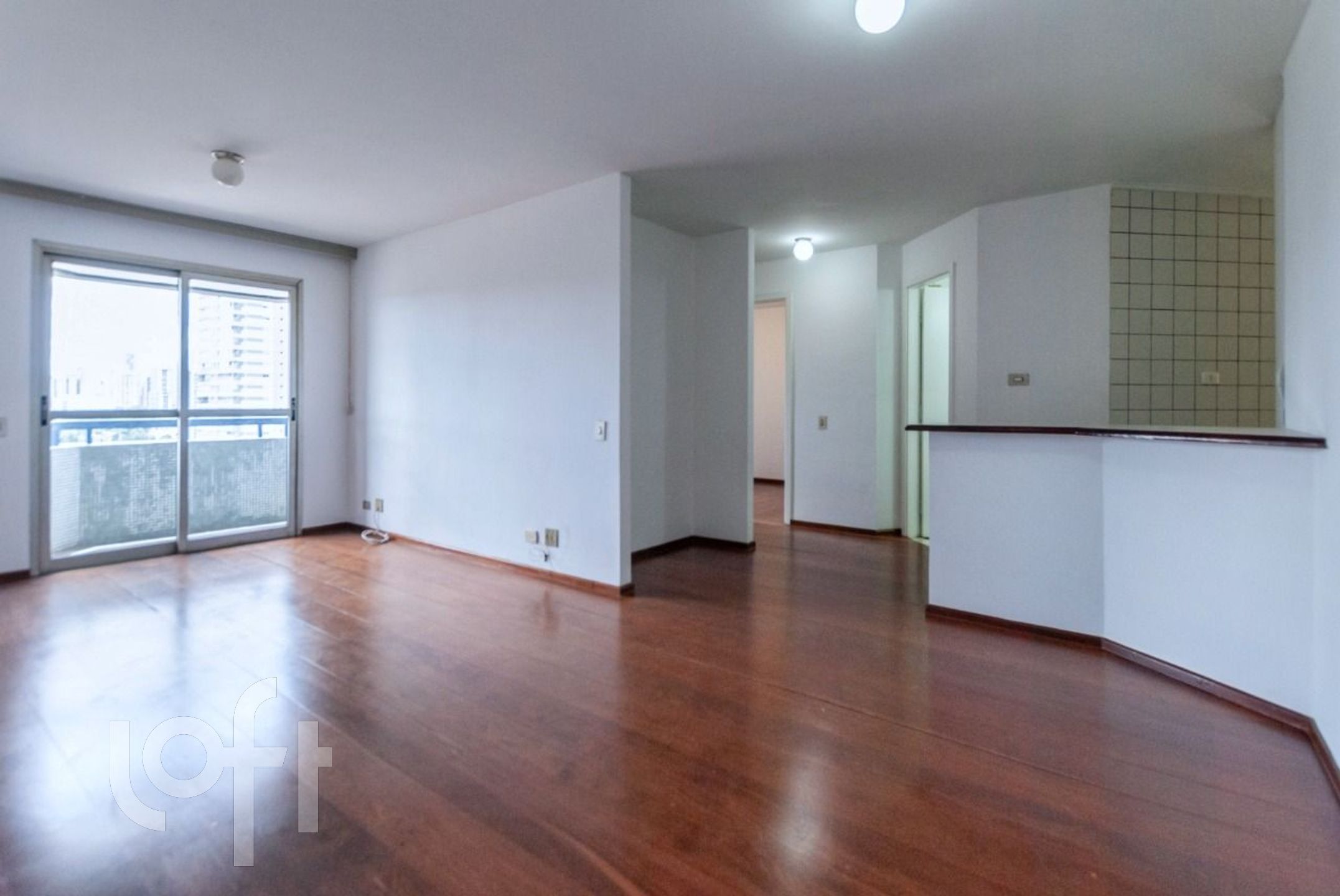 Apartamento à venda com 2 quartos, 81m² - Foto 3