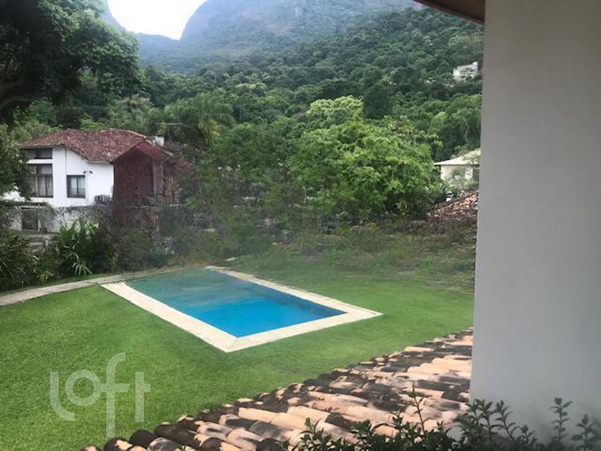 Casa à venda com 4 quartos, 3200m² - Foto 8