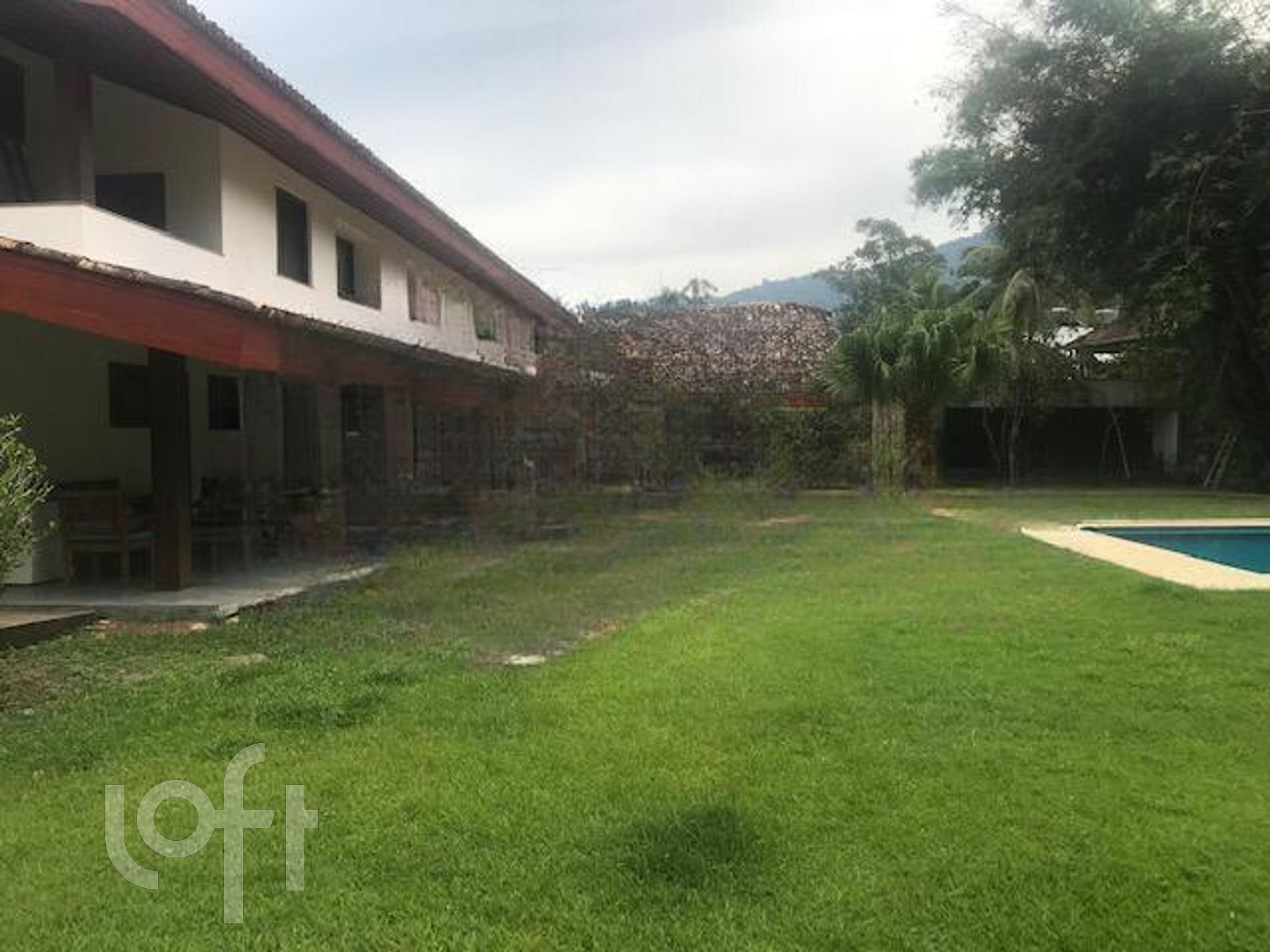 Casa à venda com 4 quartos, 3200m² - Foto 9