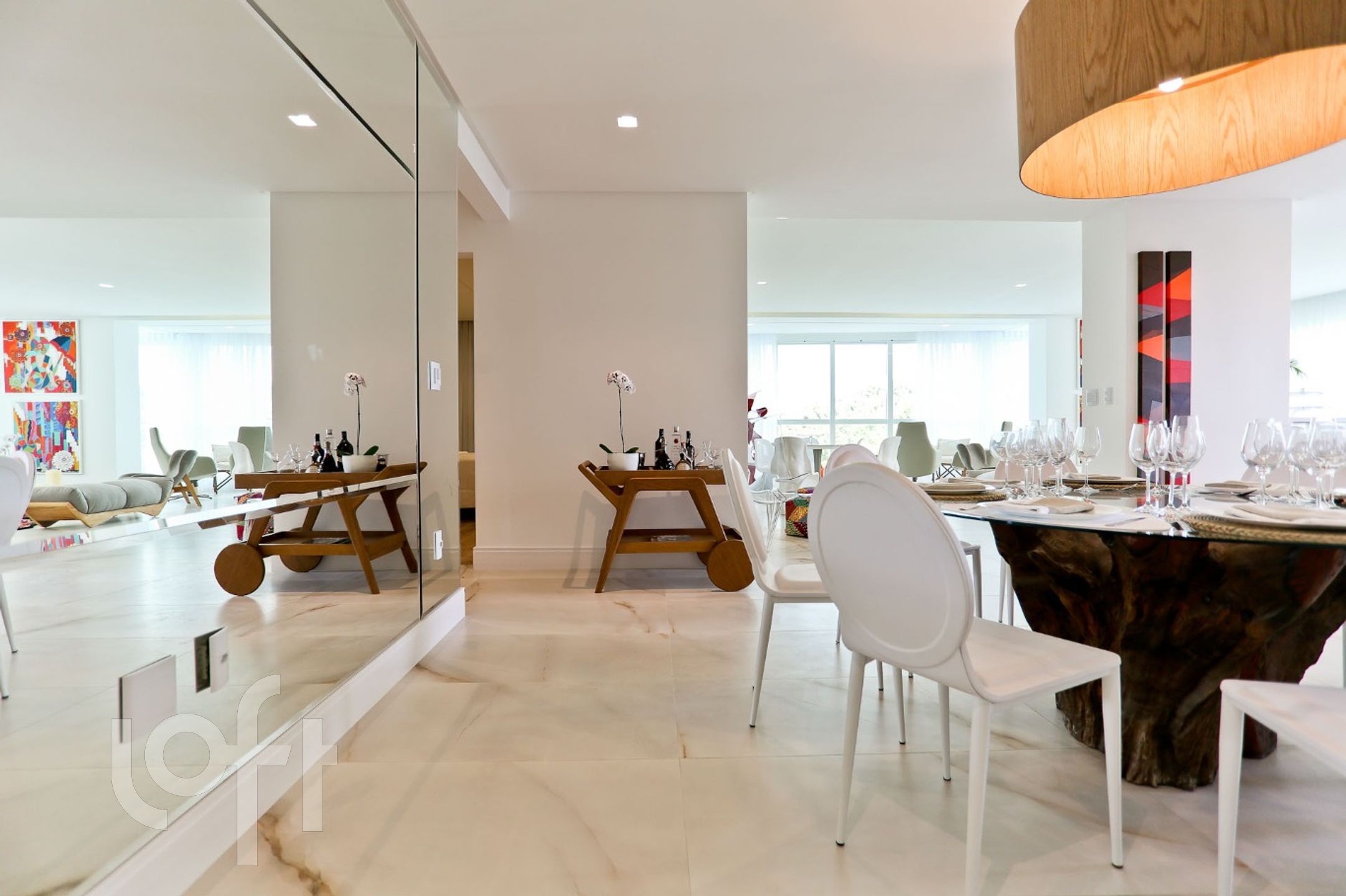 Apartamentos com 186m², 3 quartos, 3 suítes, 3 garagens, no bairro Barra Sul em Balneário Camboriú