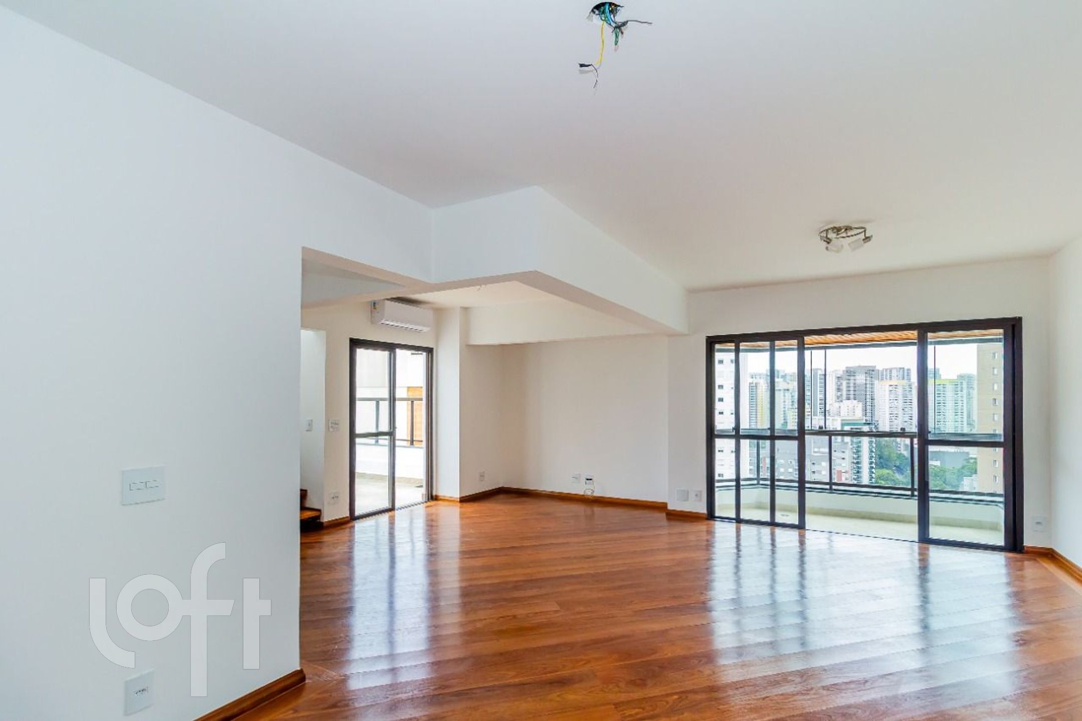 Apartamento à venda com 4 quartos, 176m² - Foto 4