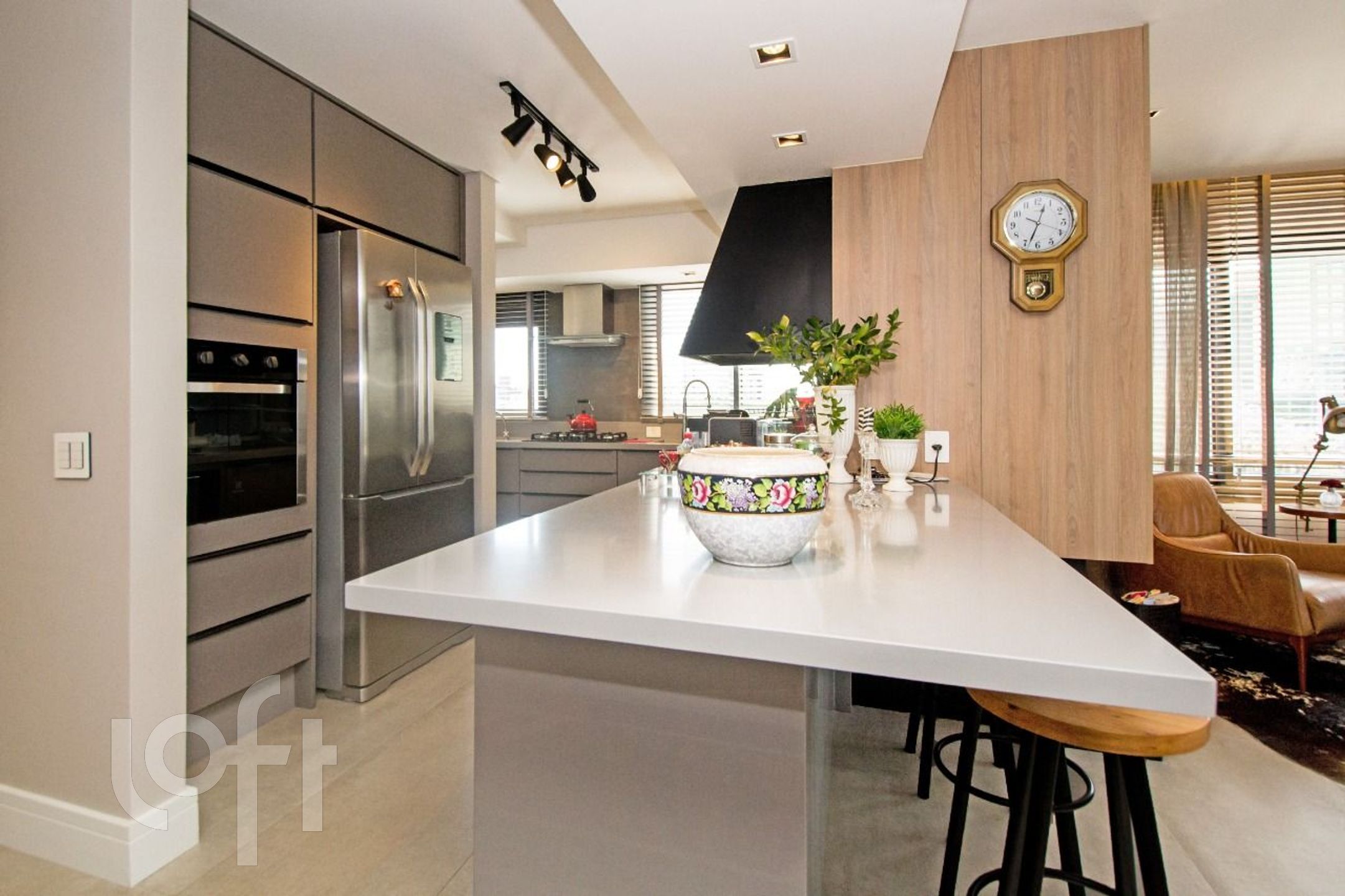 Apartamento com 118m², 2 dormitórios, 2 suítes, 2 vagas, Petrópolis em Porto Alegre