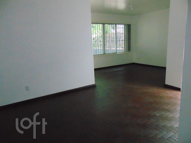 Casa com 200m², 3 dormitórios, 1 suíte, 2 vagas, Jardim Botânico em Porto Alegre