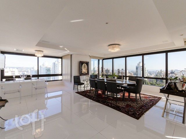 Apartamento com 367m², 4 dormitórios, 4 suítes, 4 vagas, Bela Vista em Porto Alegre