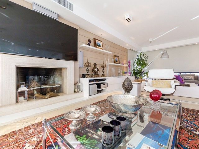 Apartamento com 367m², 4 dormitórios, 4 suítes, 4 vagas, Bela Vista em Porto Alegre