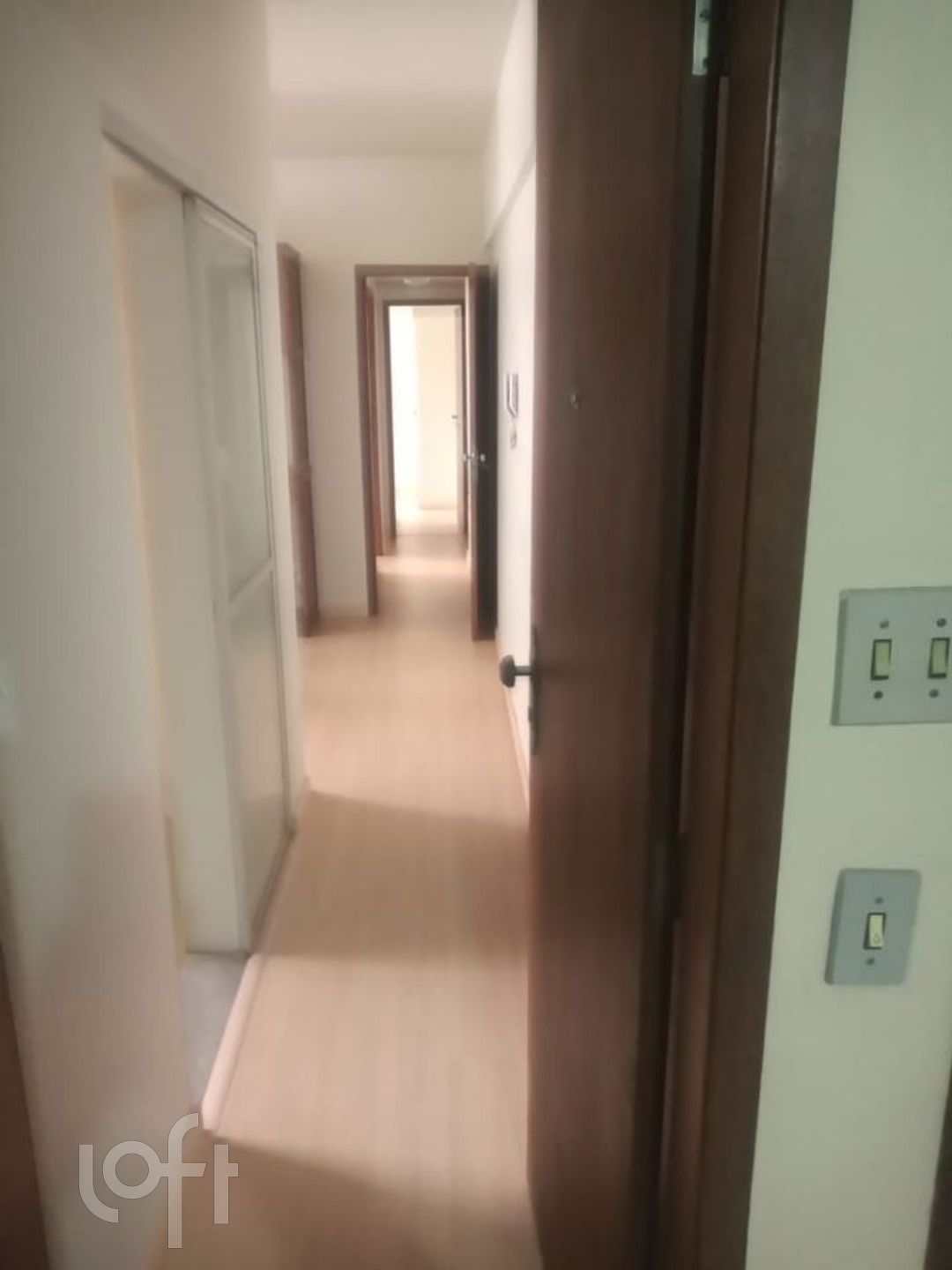 Apartamento à venda com 2 quartos, 82m² - Foto 2