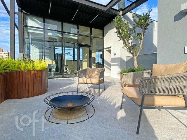 Apartamento com 43m², 1 dormitório, 1 vaga, Auxiliadora em Porto Alegre